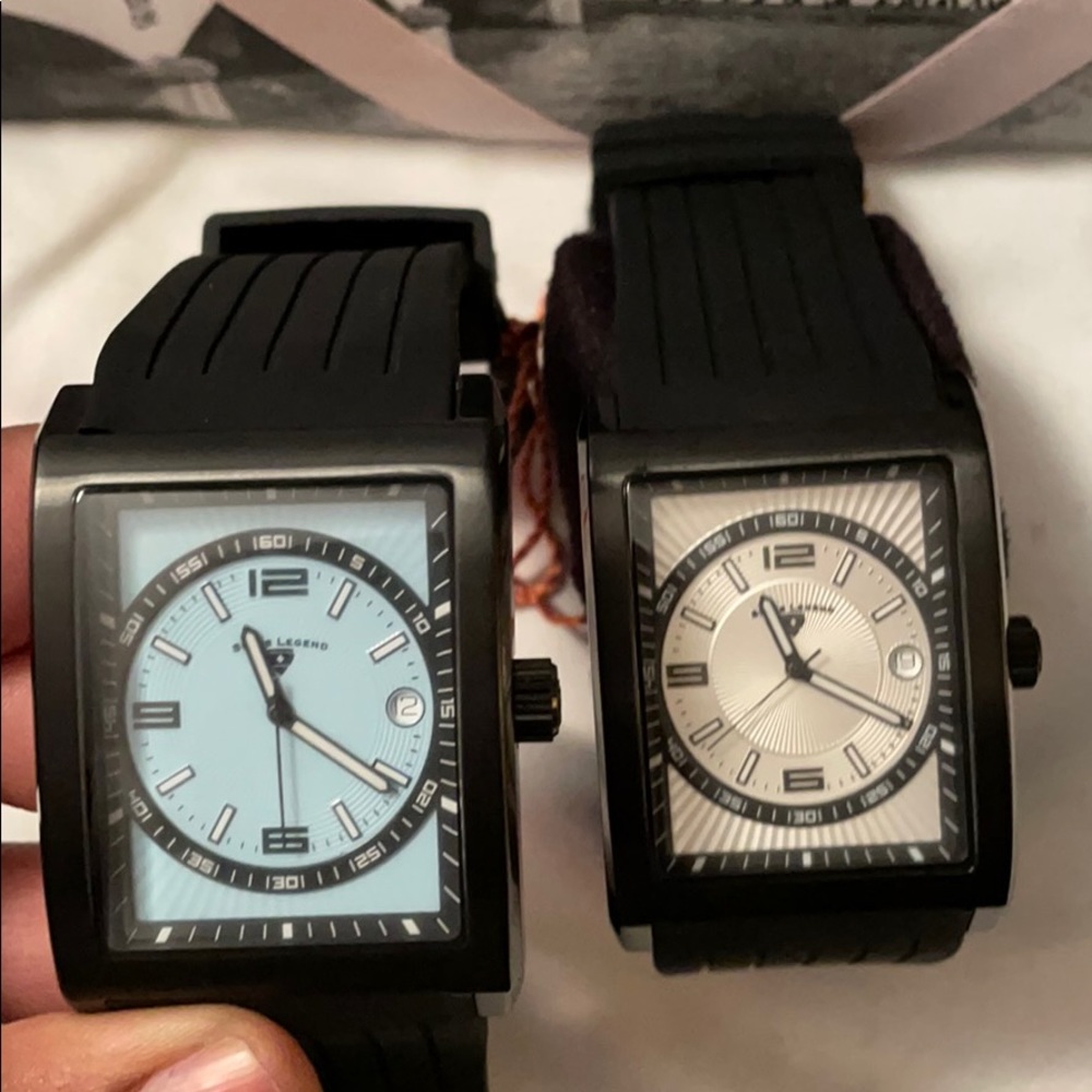 Men’s Swiss Watch w/ Silicone Strap - Picture 4 of 4